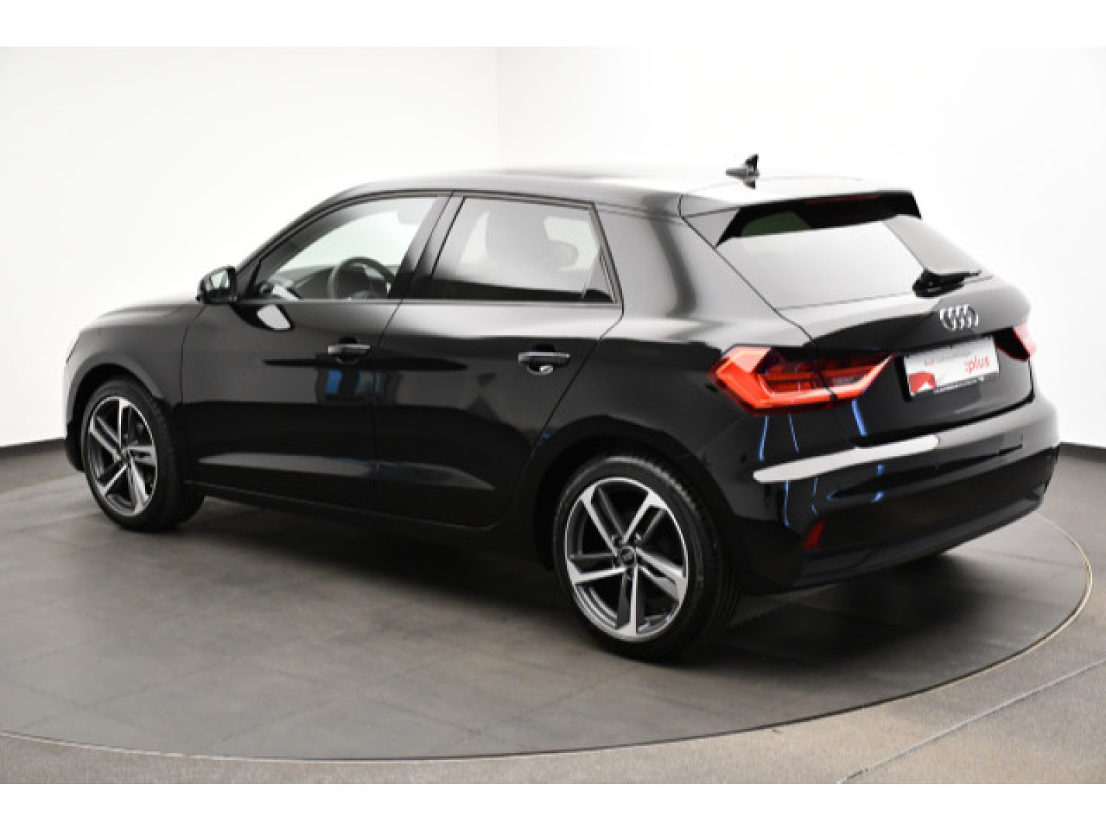 diagonalansicht-hinten-aussen