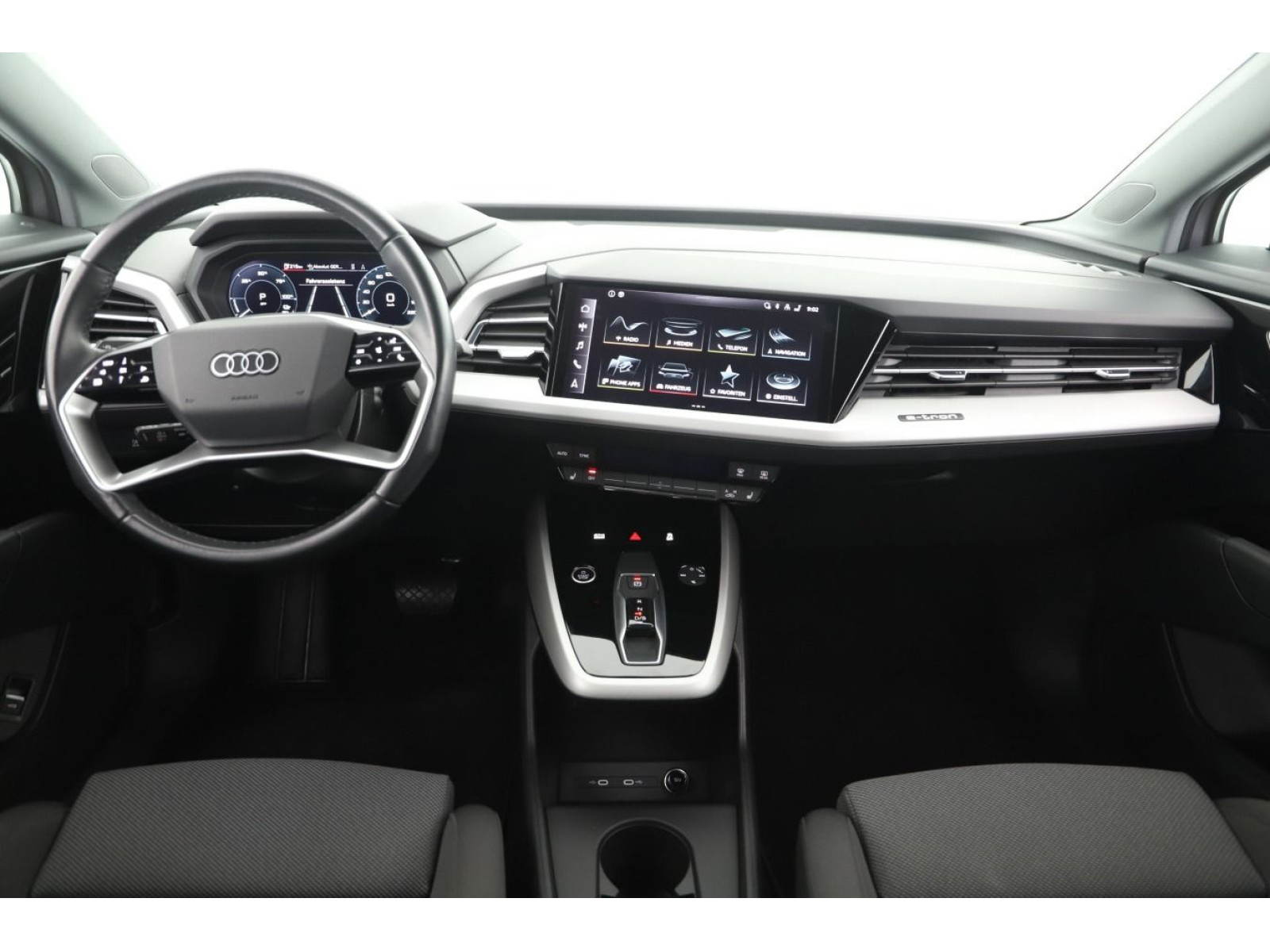 Audi - Q4 e-tron_8