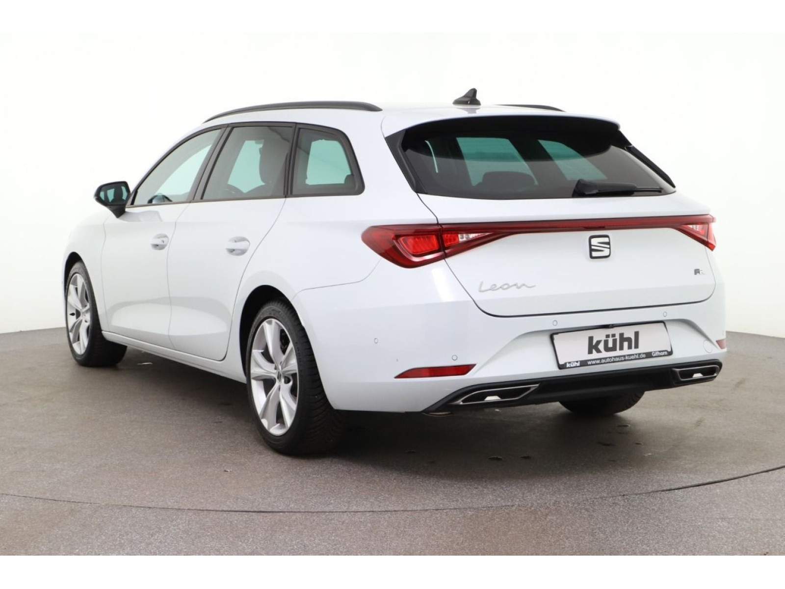 diagonalansicht-hinten-aussen