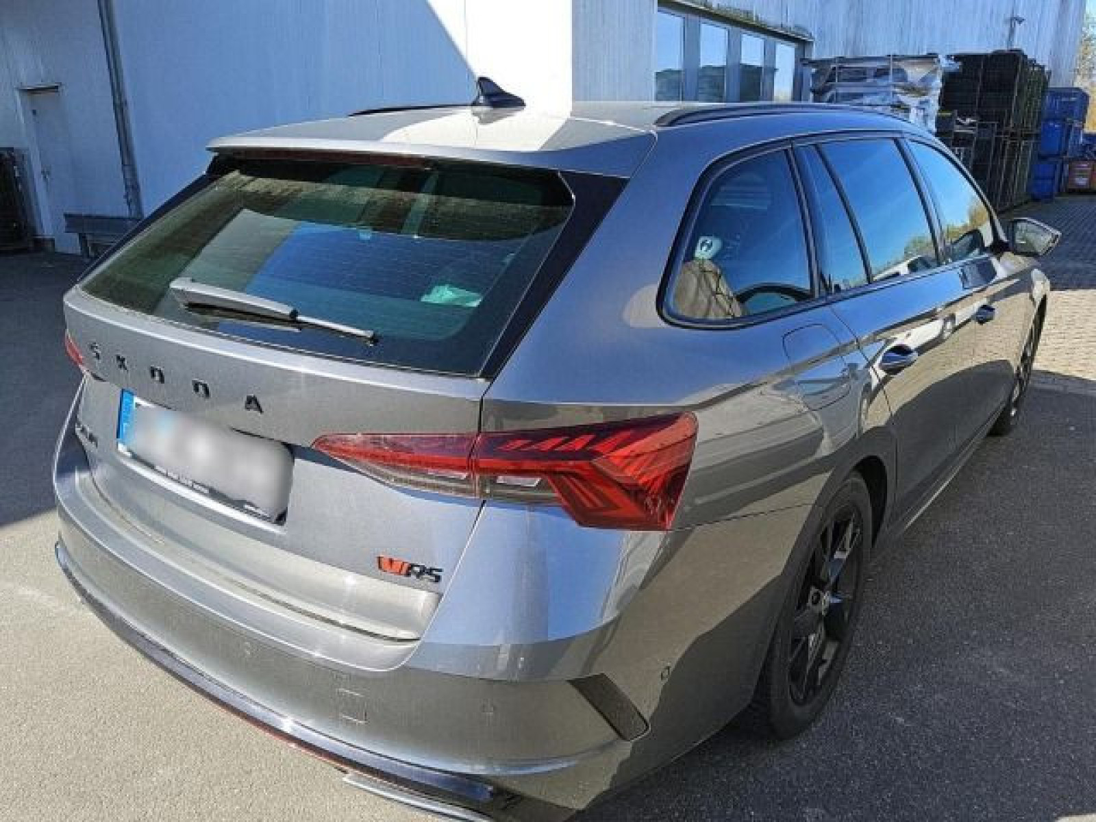 diagonalansicht-hinten-aussen