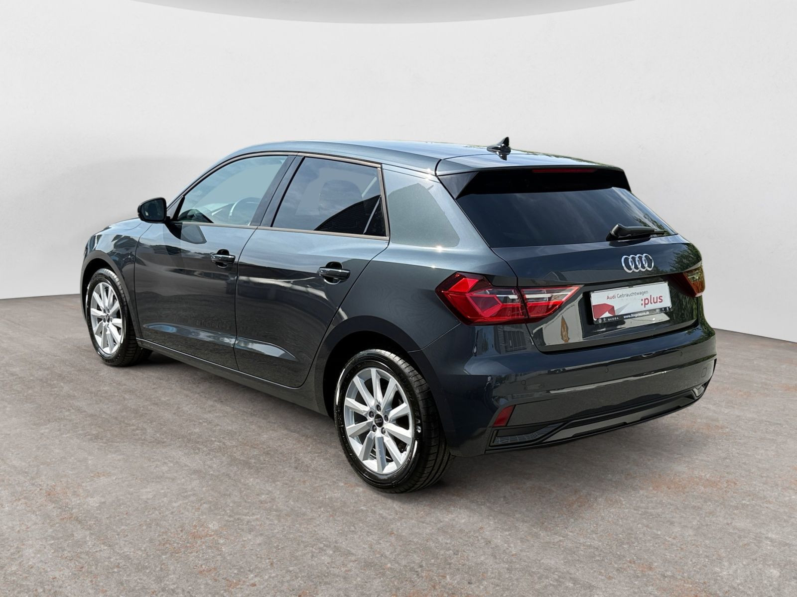 diagonalansicht-hinten-aussen diagonalansicht-hinten-aussen