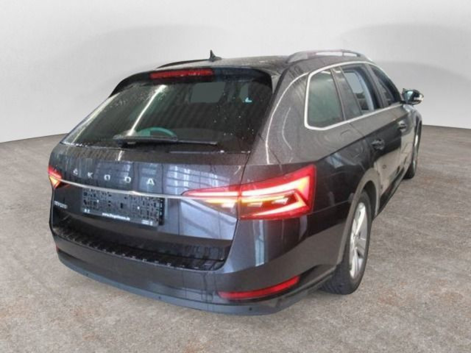 diagonalansicht-hinten-aussen