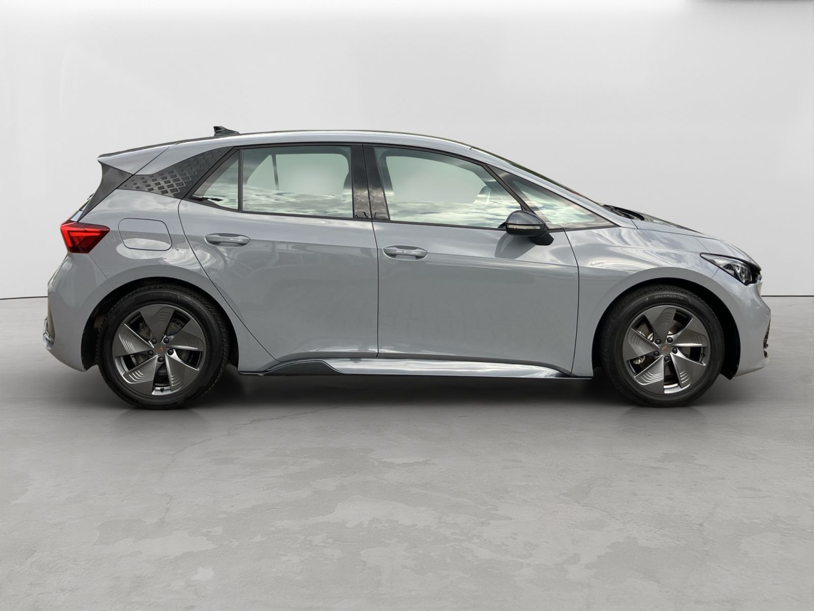 Cupra - Born_7