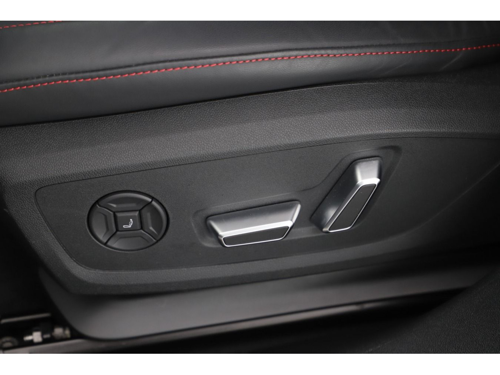 Audi - A6 Avant e-tron_10