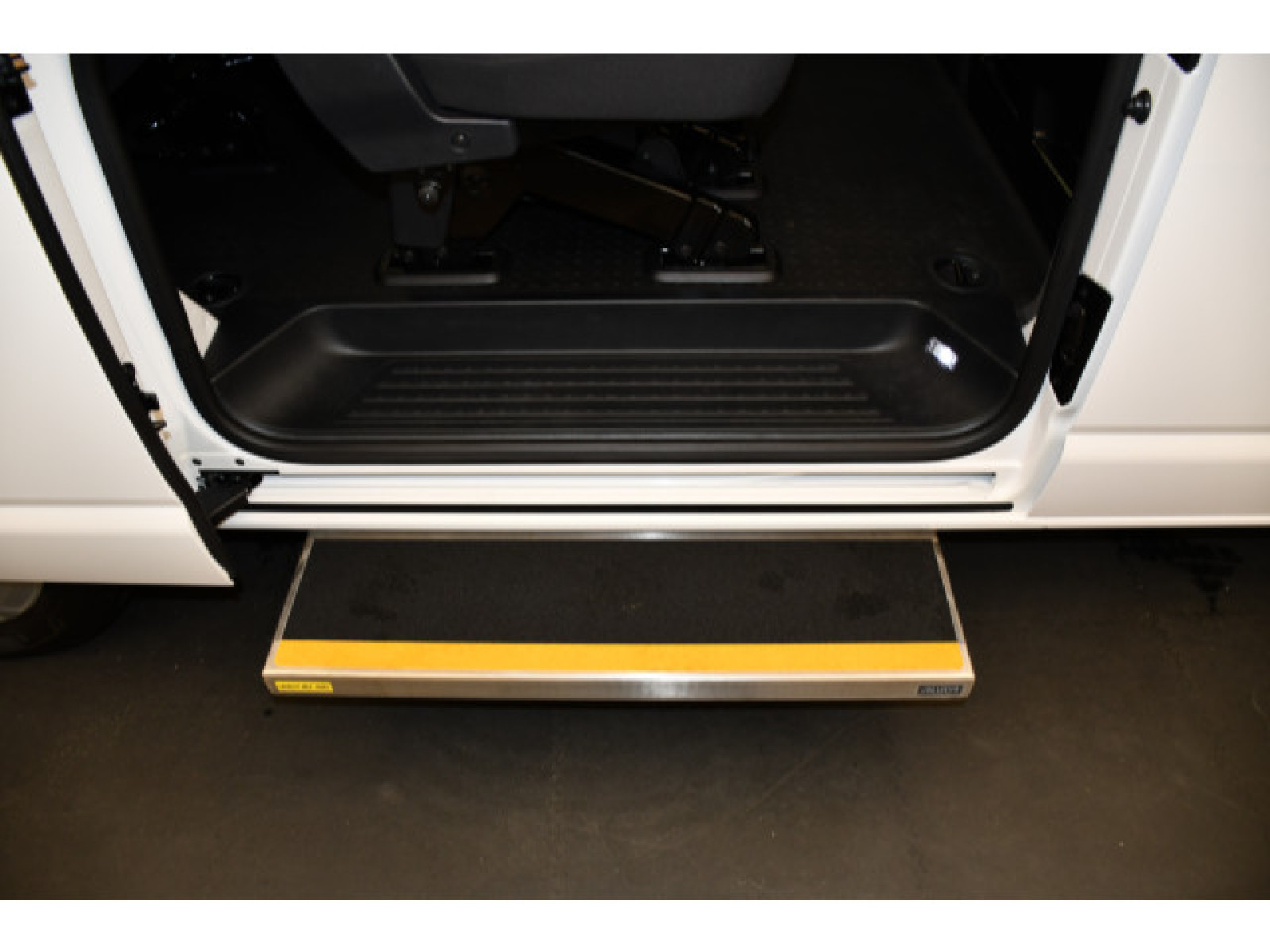 Volkswagen - T6.1 Kombi_8