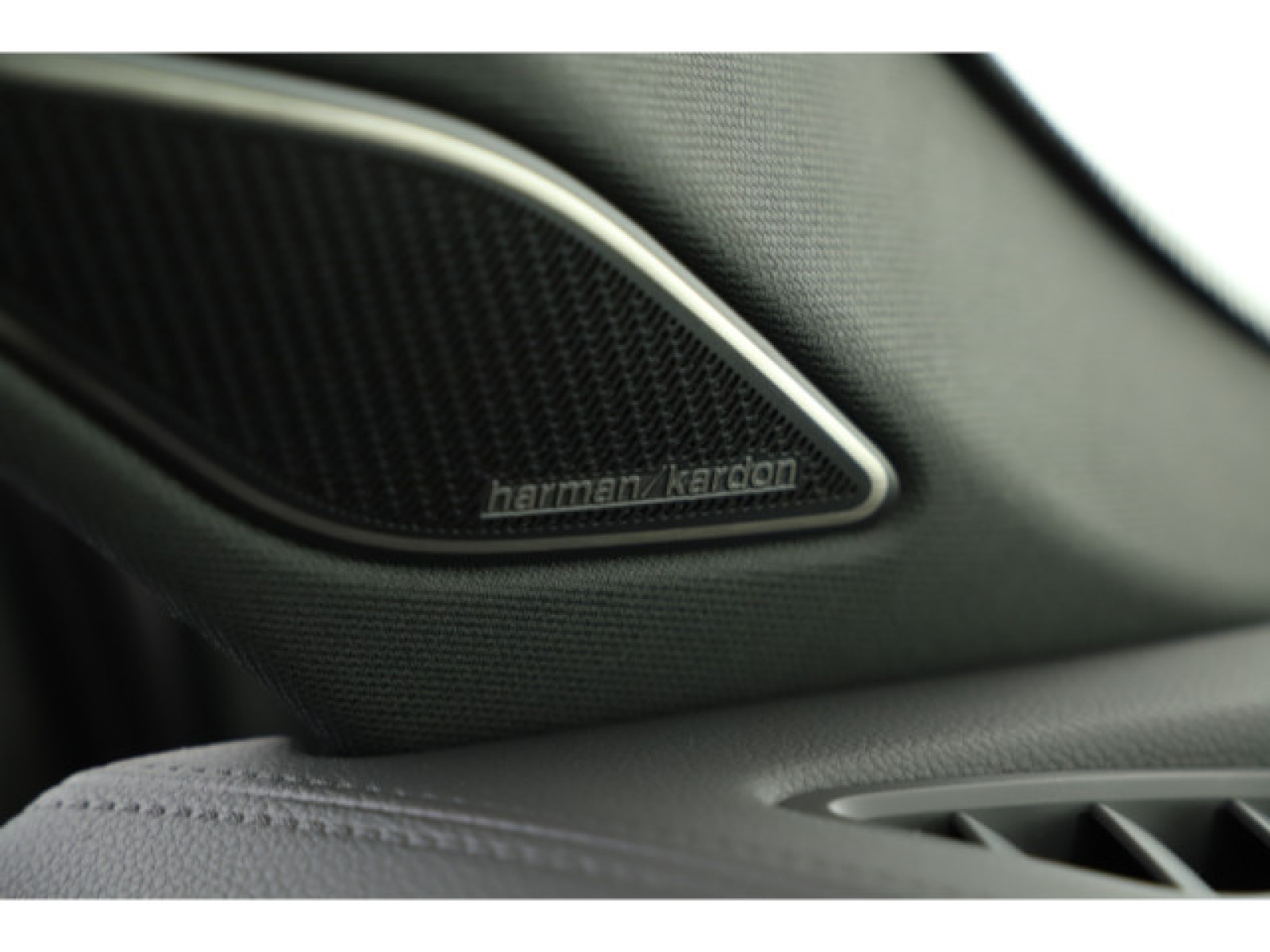 Volkswagen - Tiguan_9