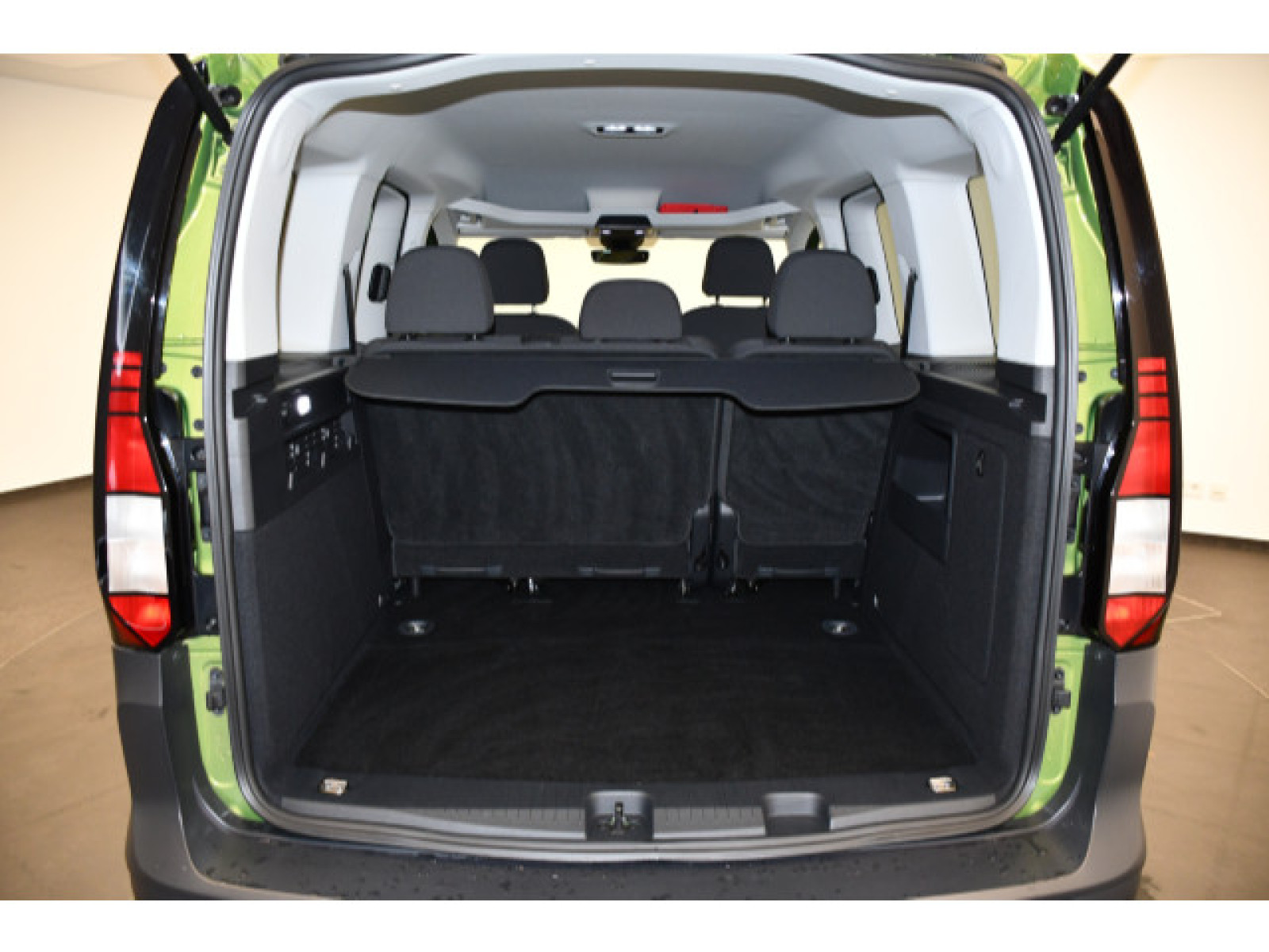 Volkswagen - Caddy_10