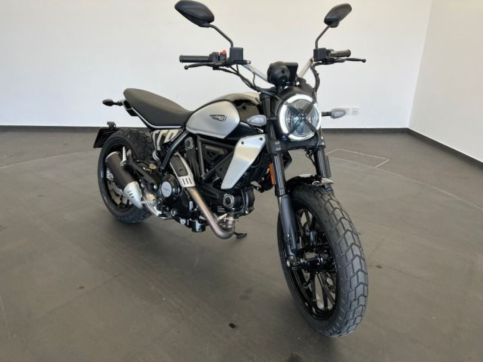Ducati - Scrambler_4