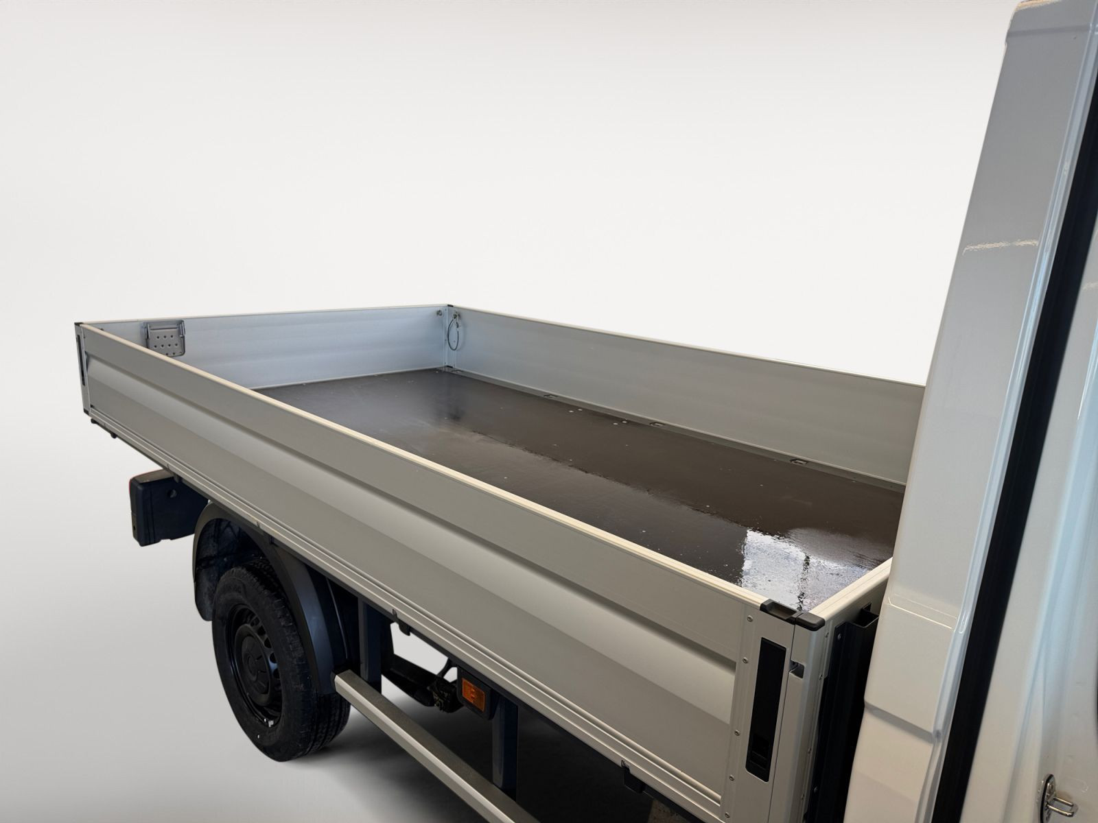 diagonalansicht-hinten-aussen