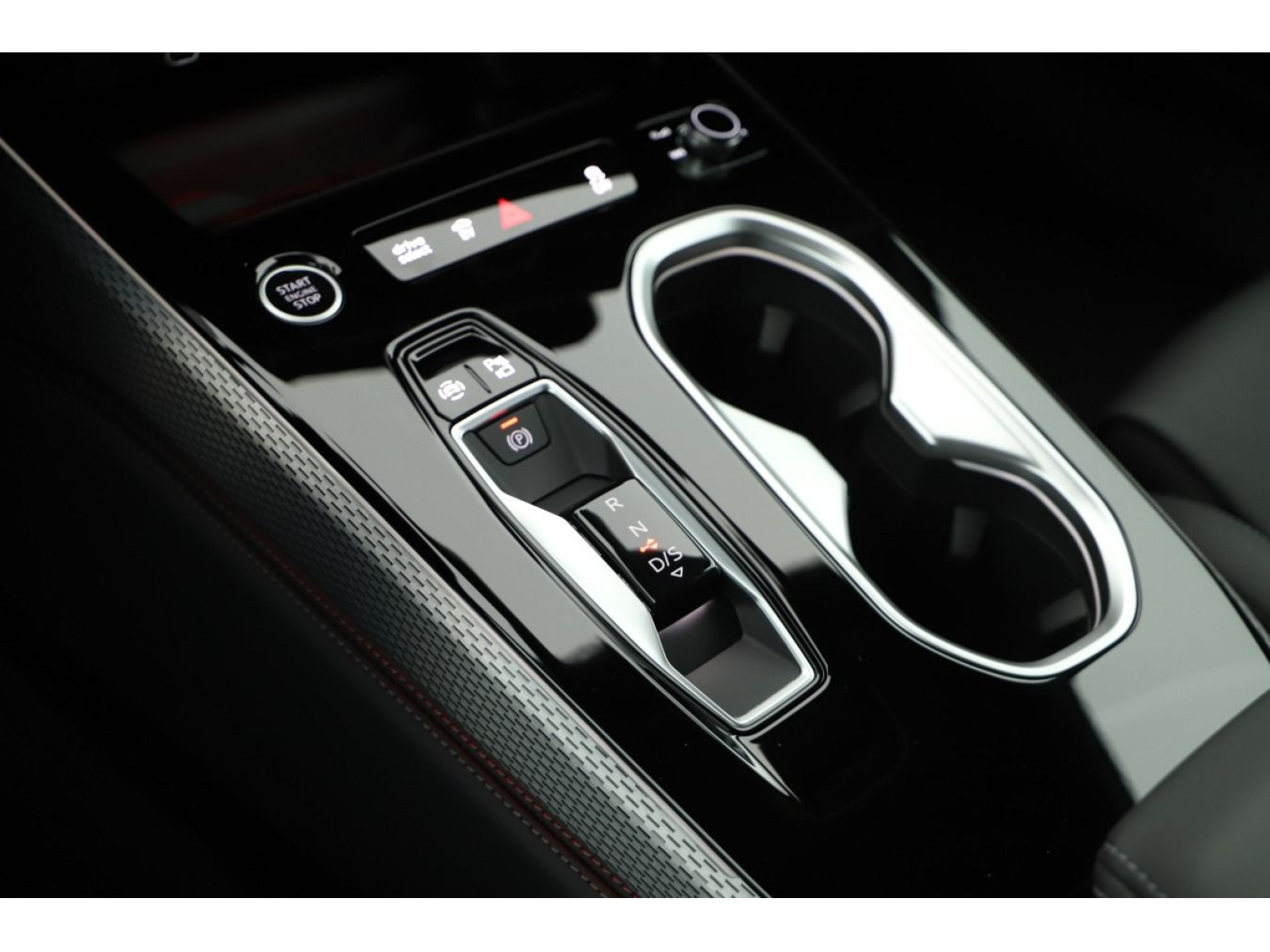 Audi - A6 Avant_14
