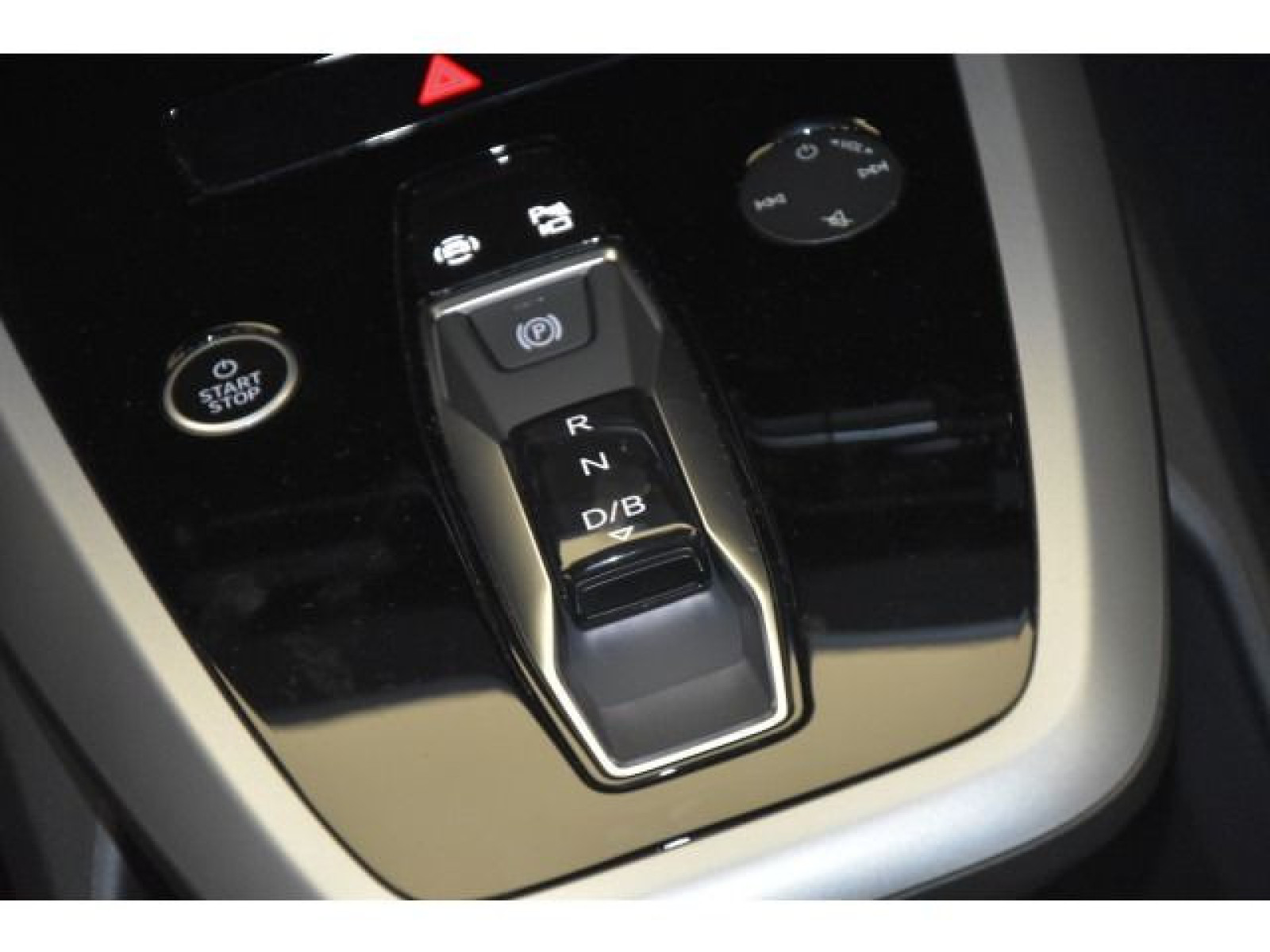 Audi - Q4_13