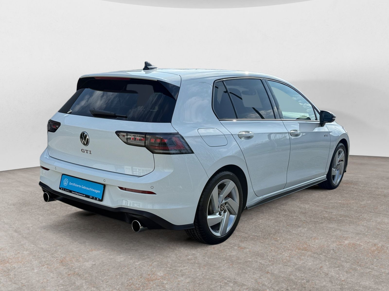 diagonalansicht-hinten-aussen