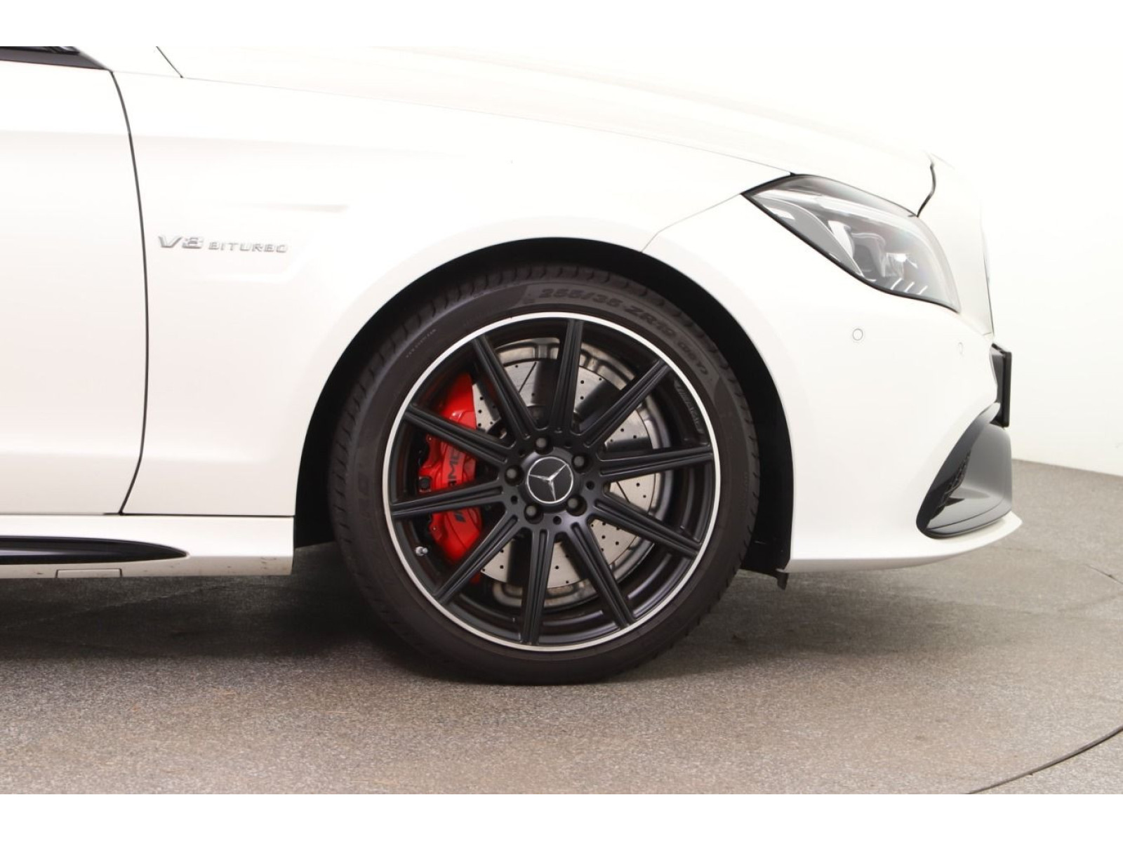 Mercedes-Benz - CLS 63 AMG_4