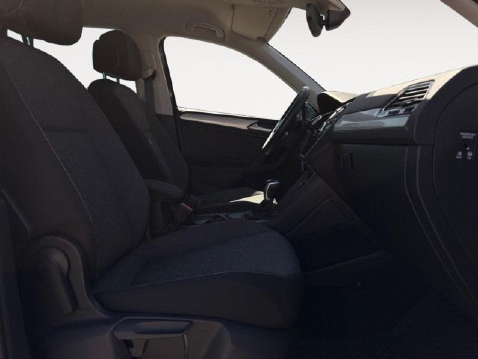 Volkswagen - Tiguan_15