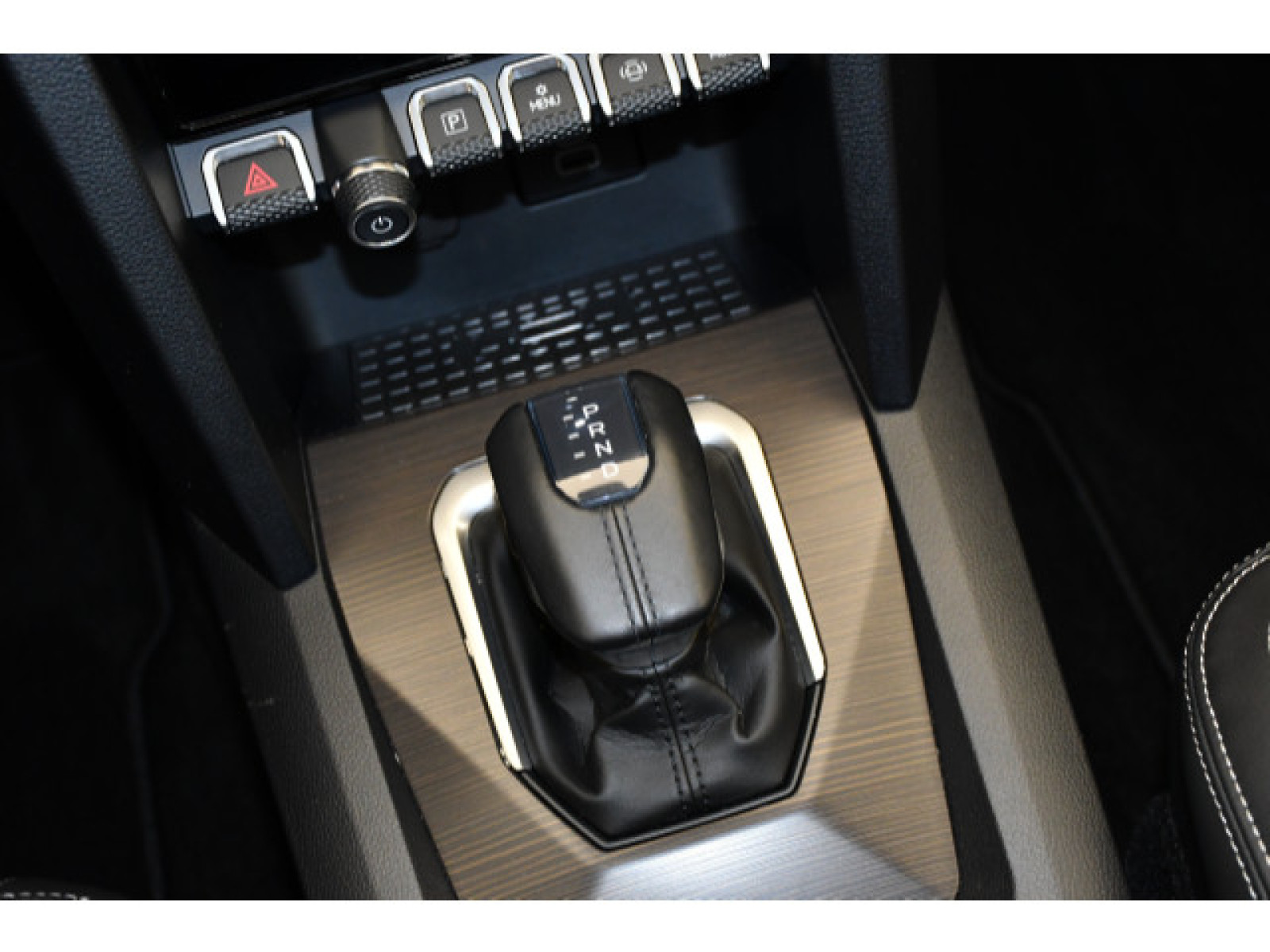 Volkswagen - Amarok_8