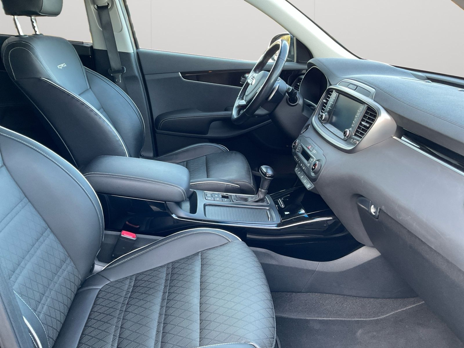 Kia - Sorento_16
