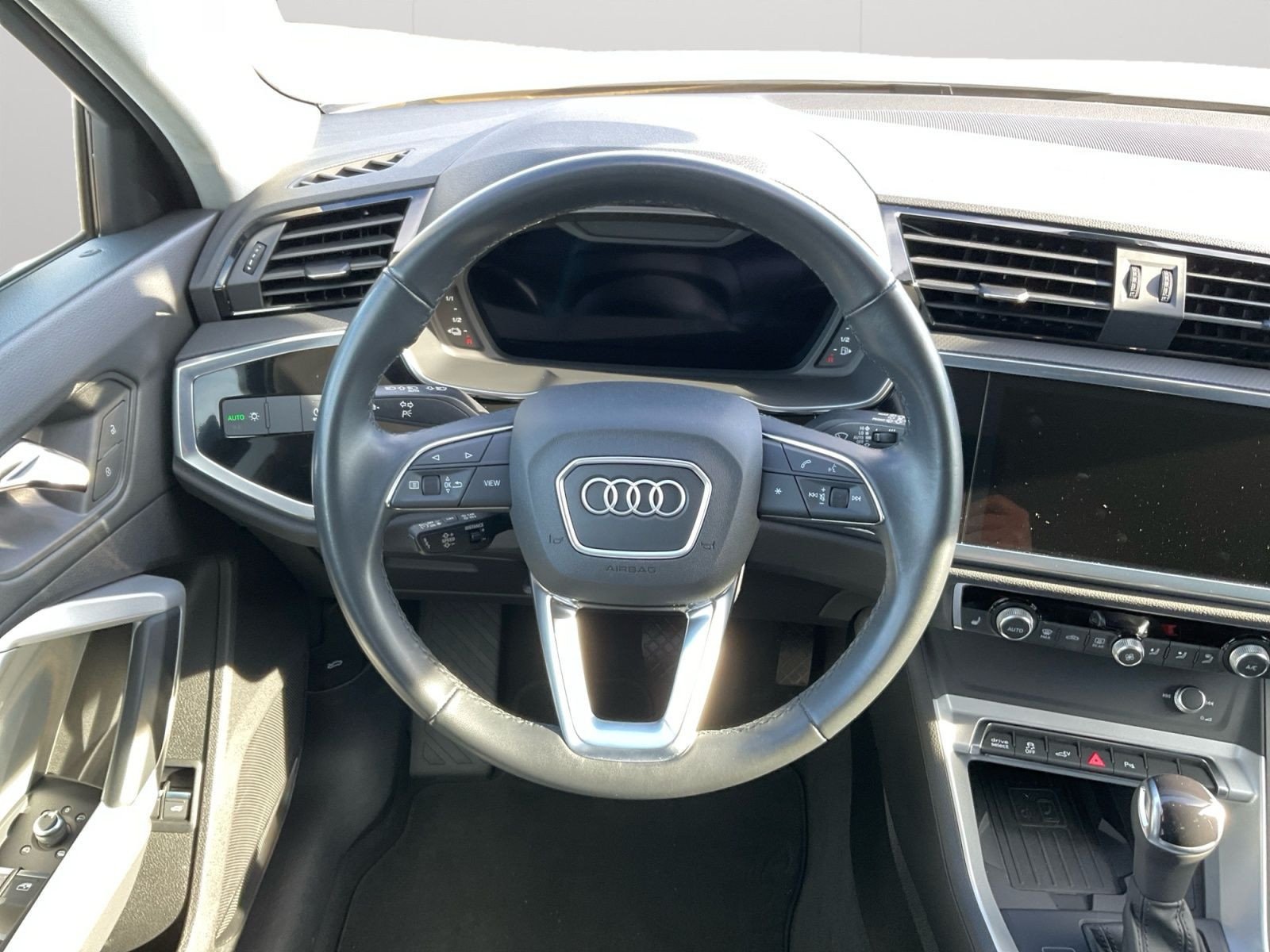 Audi - Q3 Sportback_13