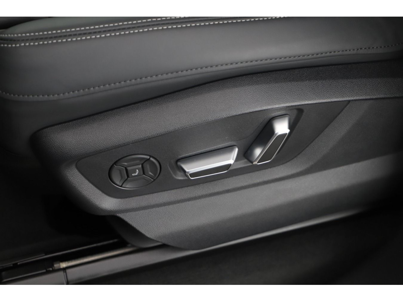 Audi - Q7_9 Audi - Q7_9