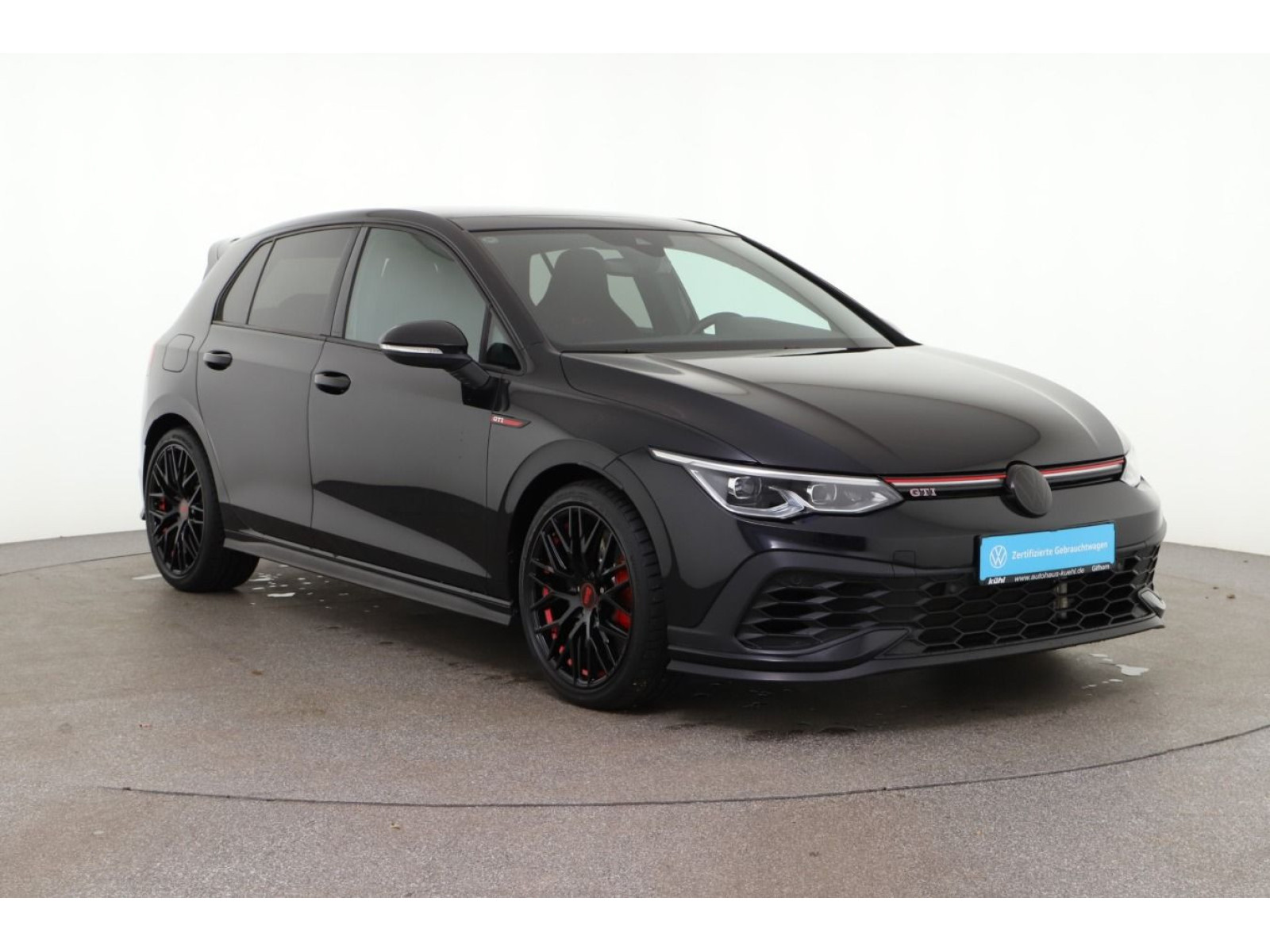 diagonal-frontansicht-aussen diagonal-frontansicht-aussen