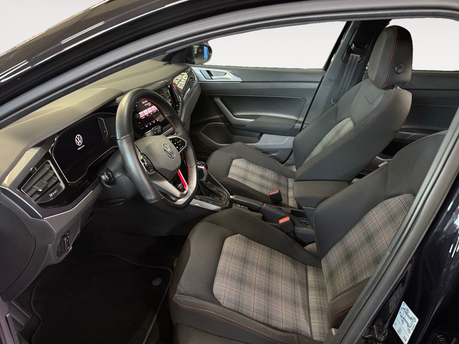 Volkswagen - Polo_9