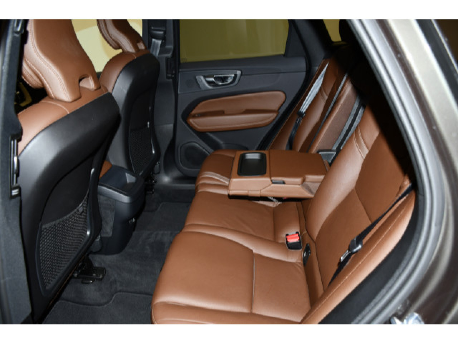 Volvo - XC60_9