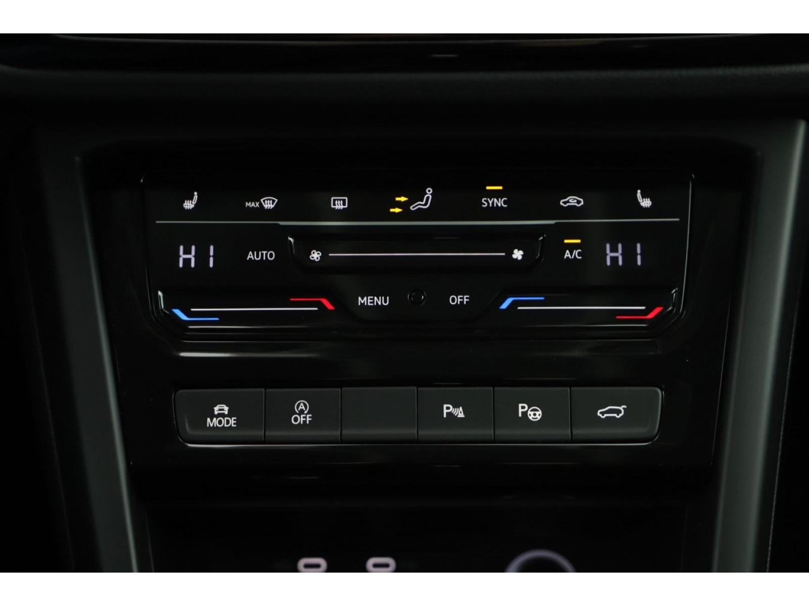 Volkswagen - Touran_11