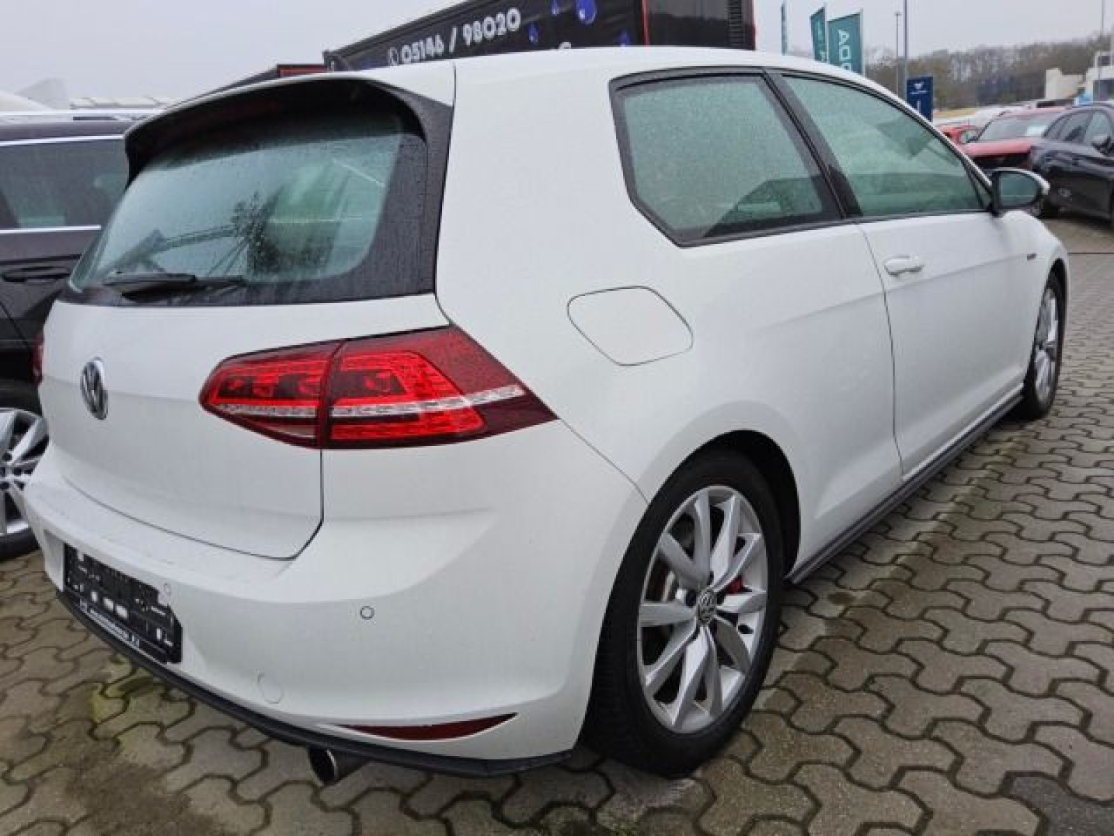 diagonalansicht-hinten-aussen