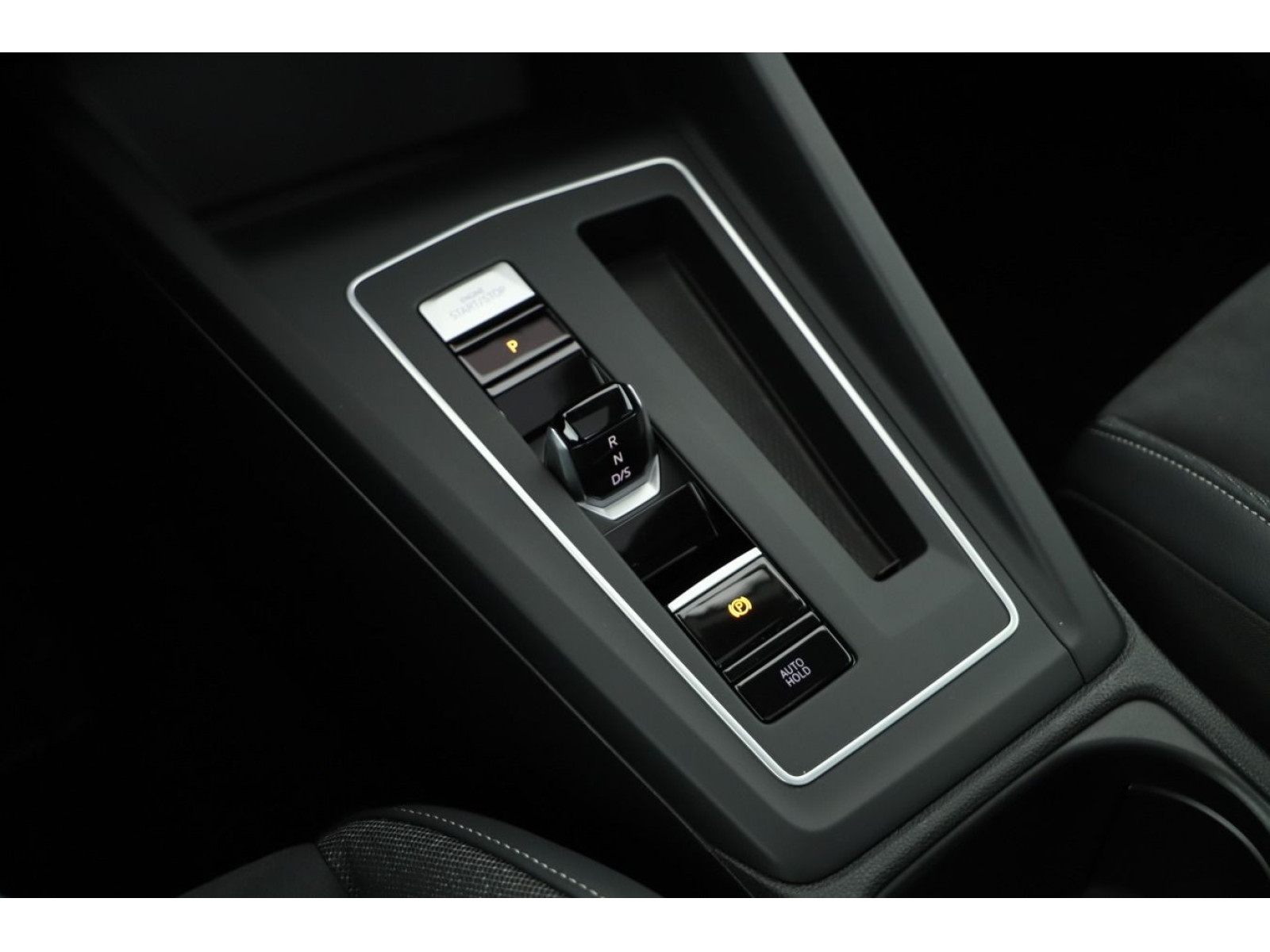 Volkswagen - Golf Variant_11