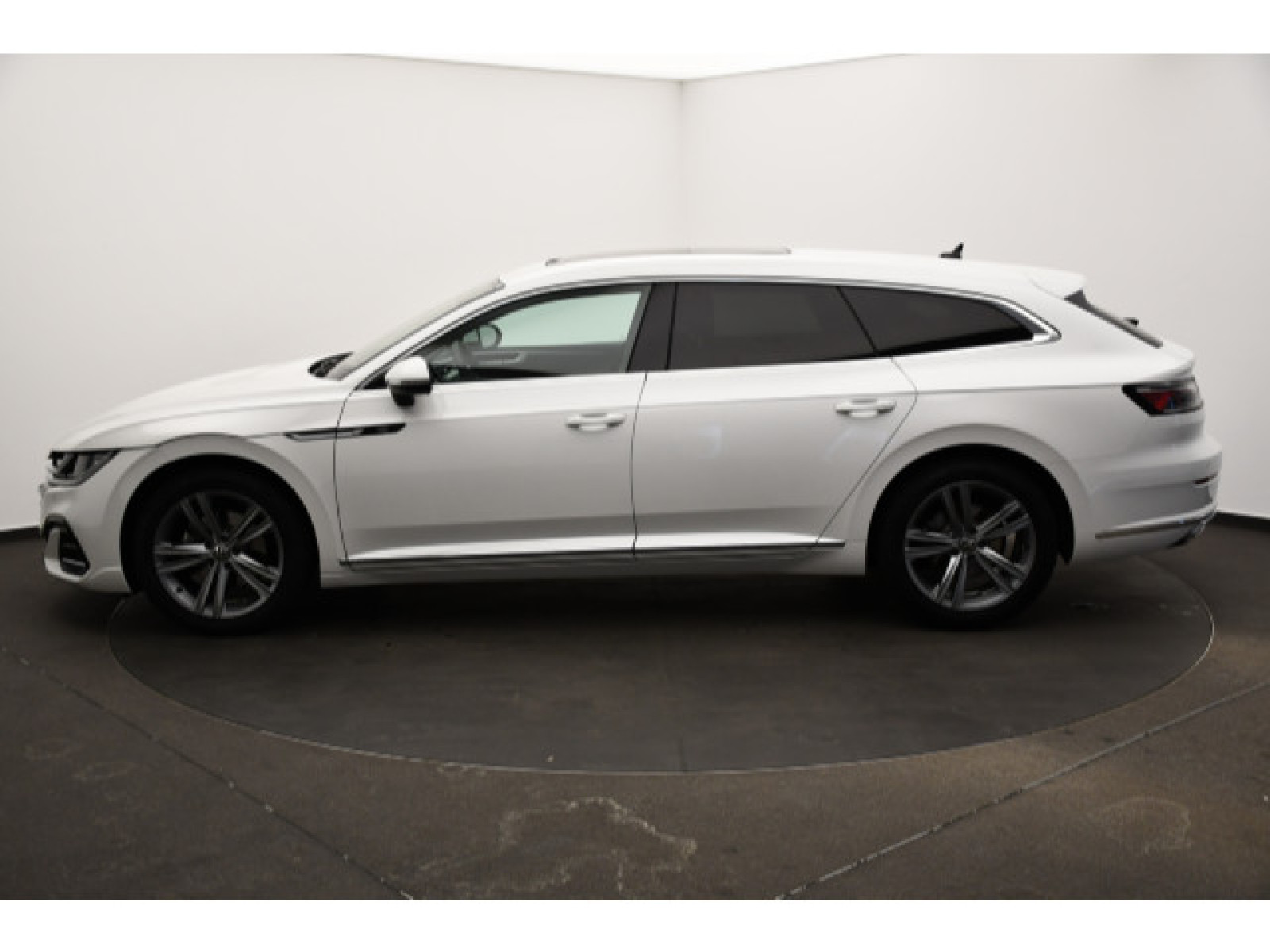 Volkswagen - Arteon Shooting Brake_19