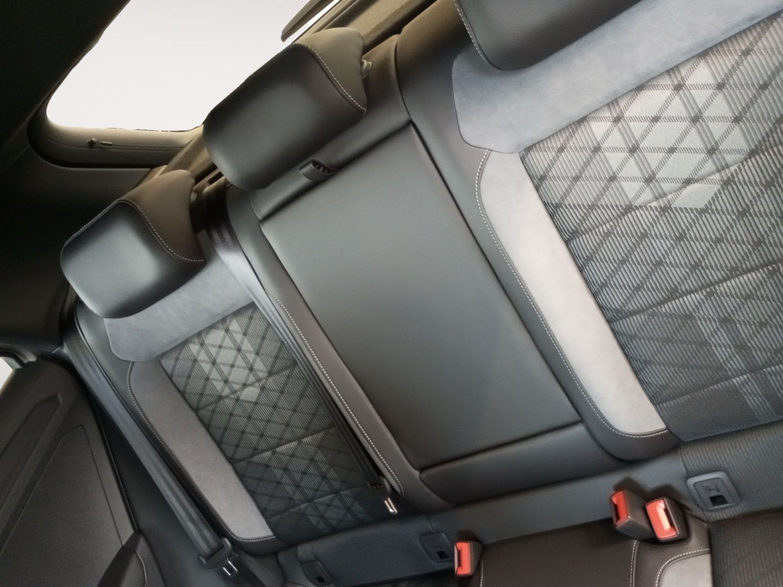Volkswagen - T-Roc_14