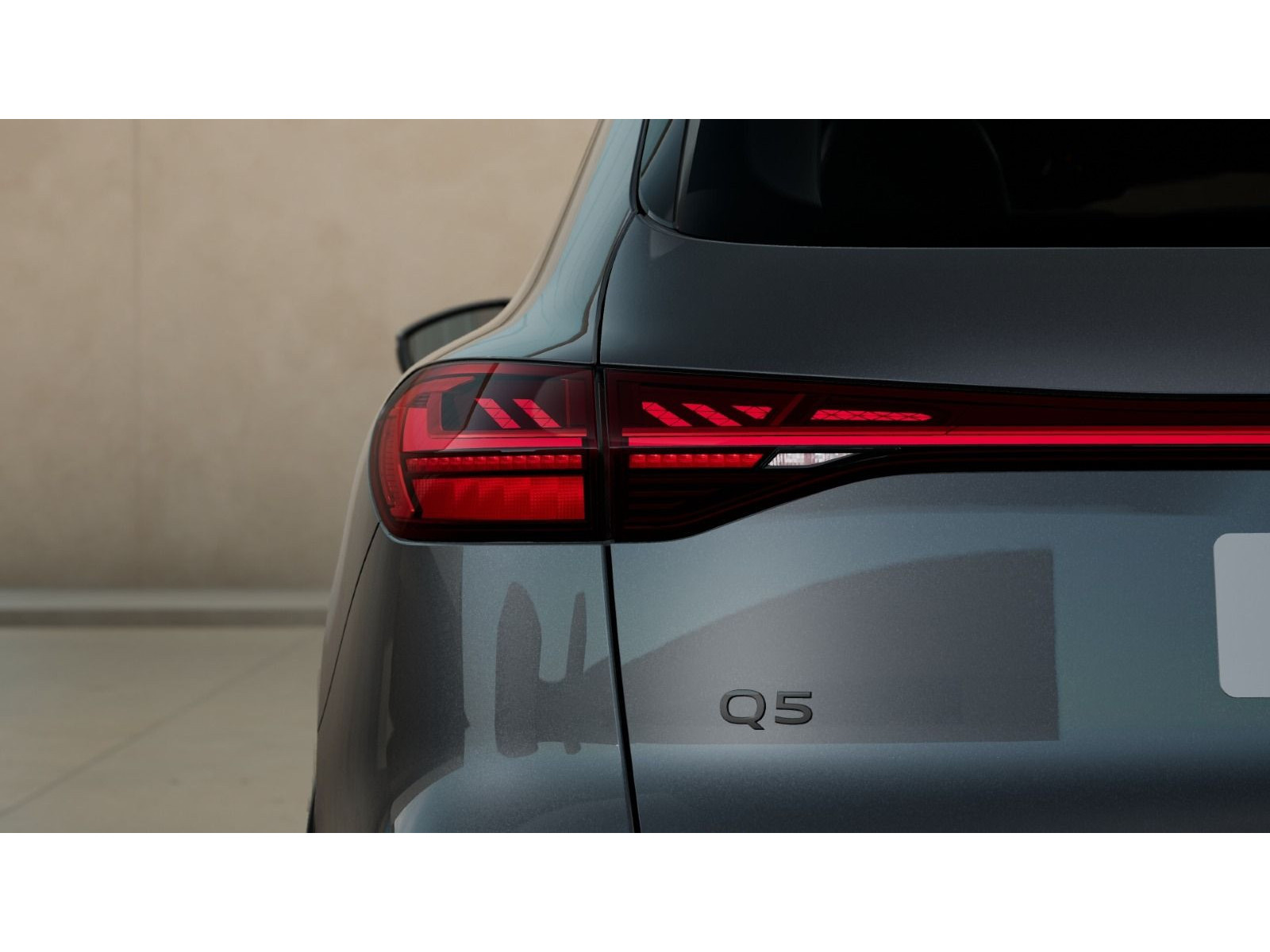 Audi - Q5_8