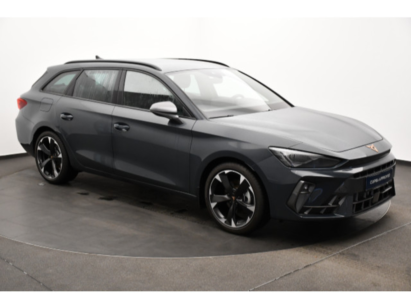 diagonal-frontansicht-aussen