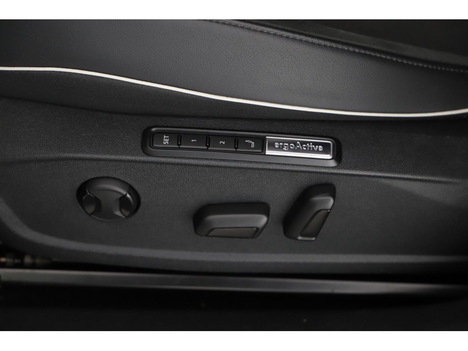Volkswagen - ID.4_8