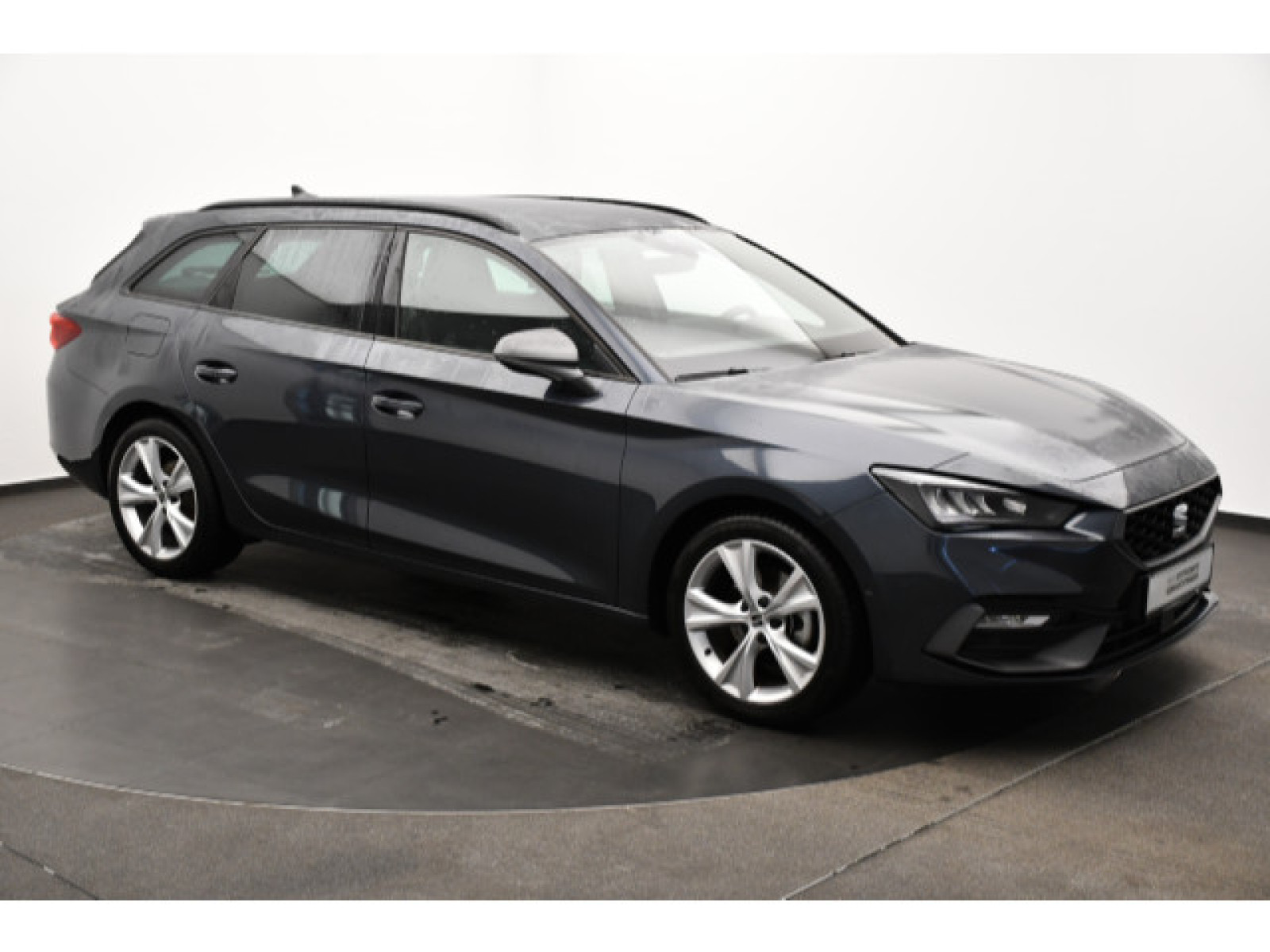 diagonal-frontansicht-aussen