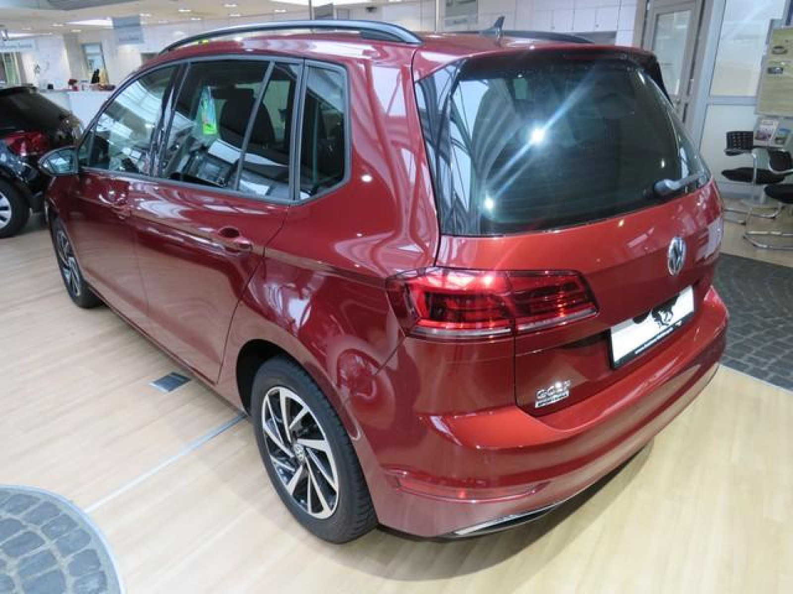 diagonalansicht-hinten-aussen