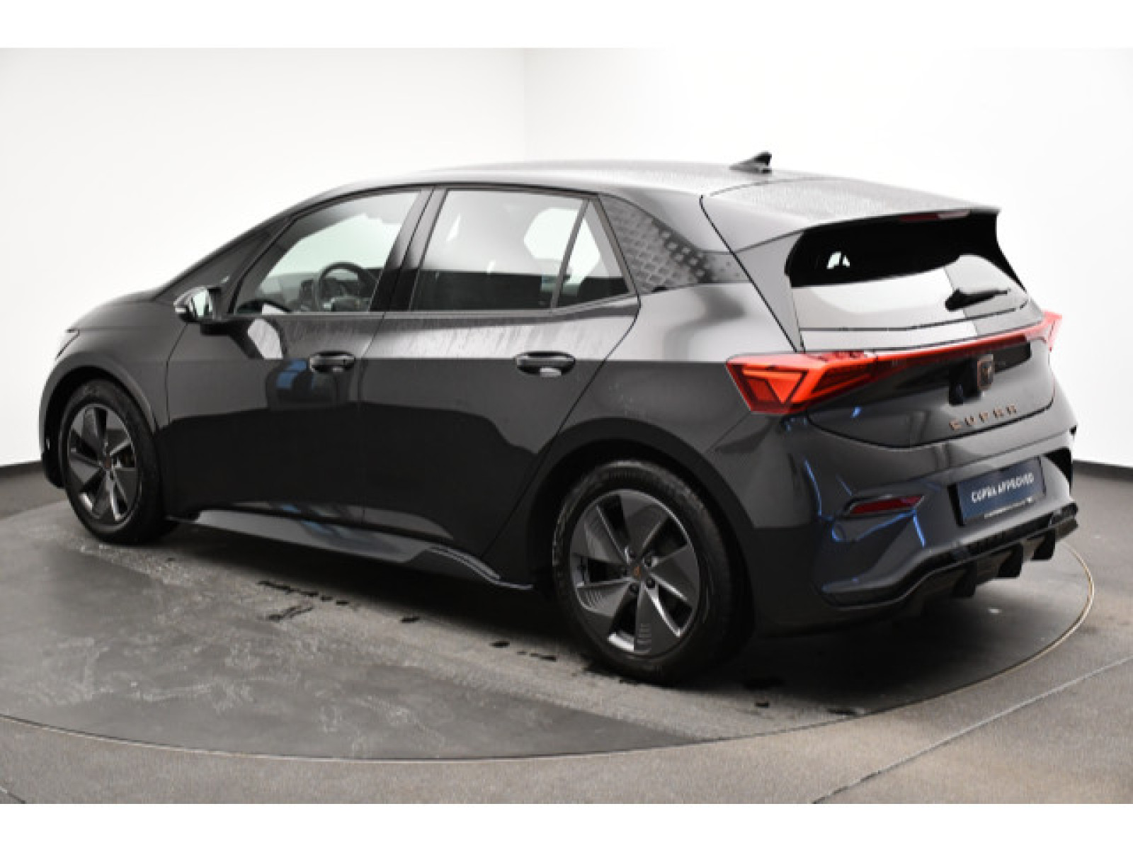 diagonalansicht-hinten-aussen