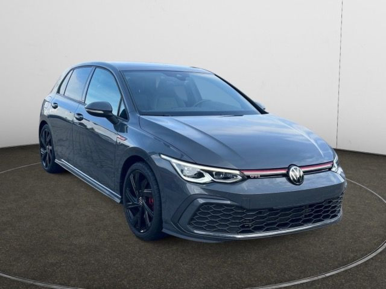 diagonal-frontansicht-aussen diagonal-frontansicht-aussen