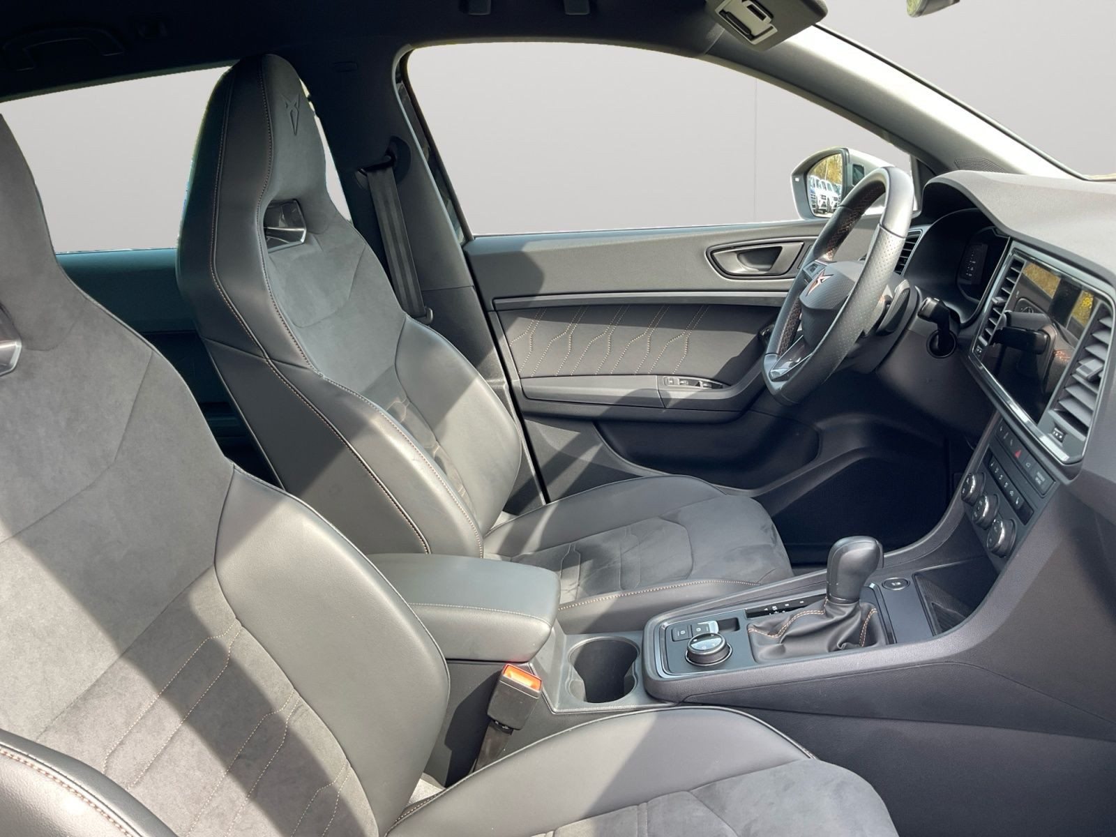 Cupra - Ateca_16
