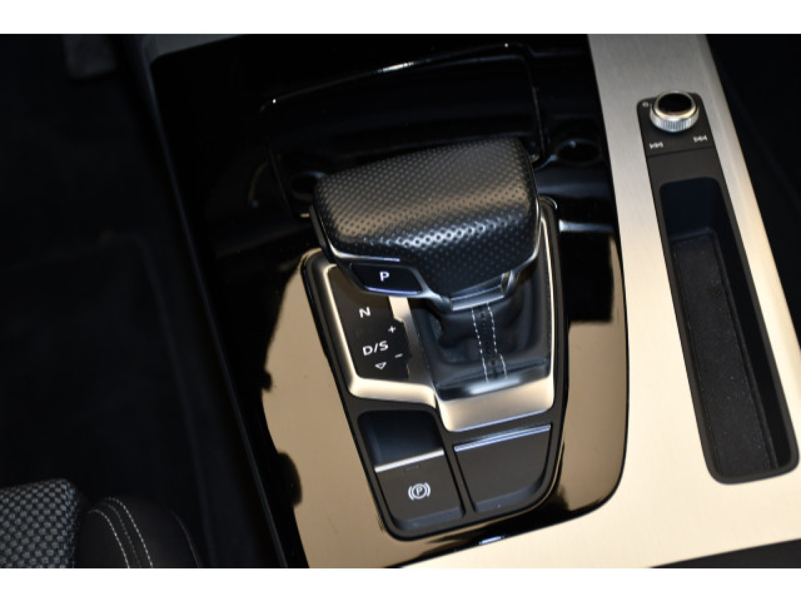 Audi - Q5_6