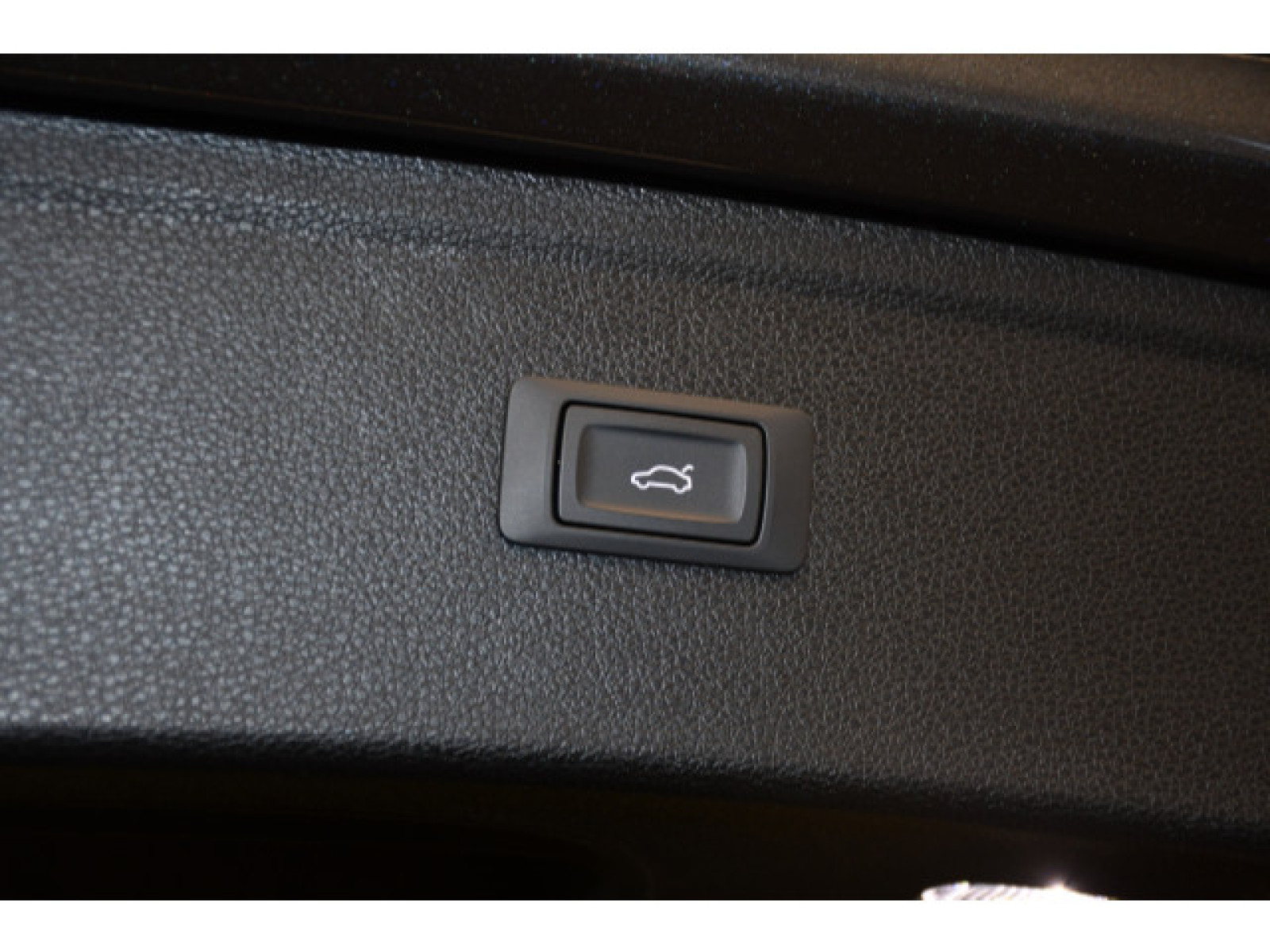 Audi - Q5_12