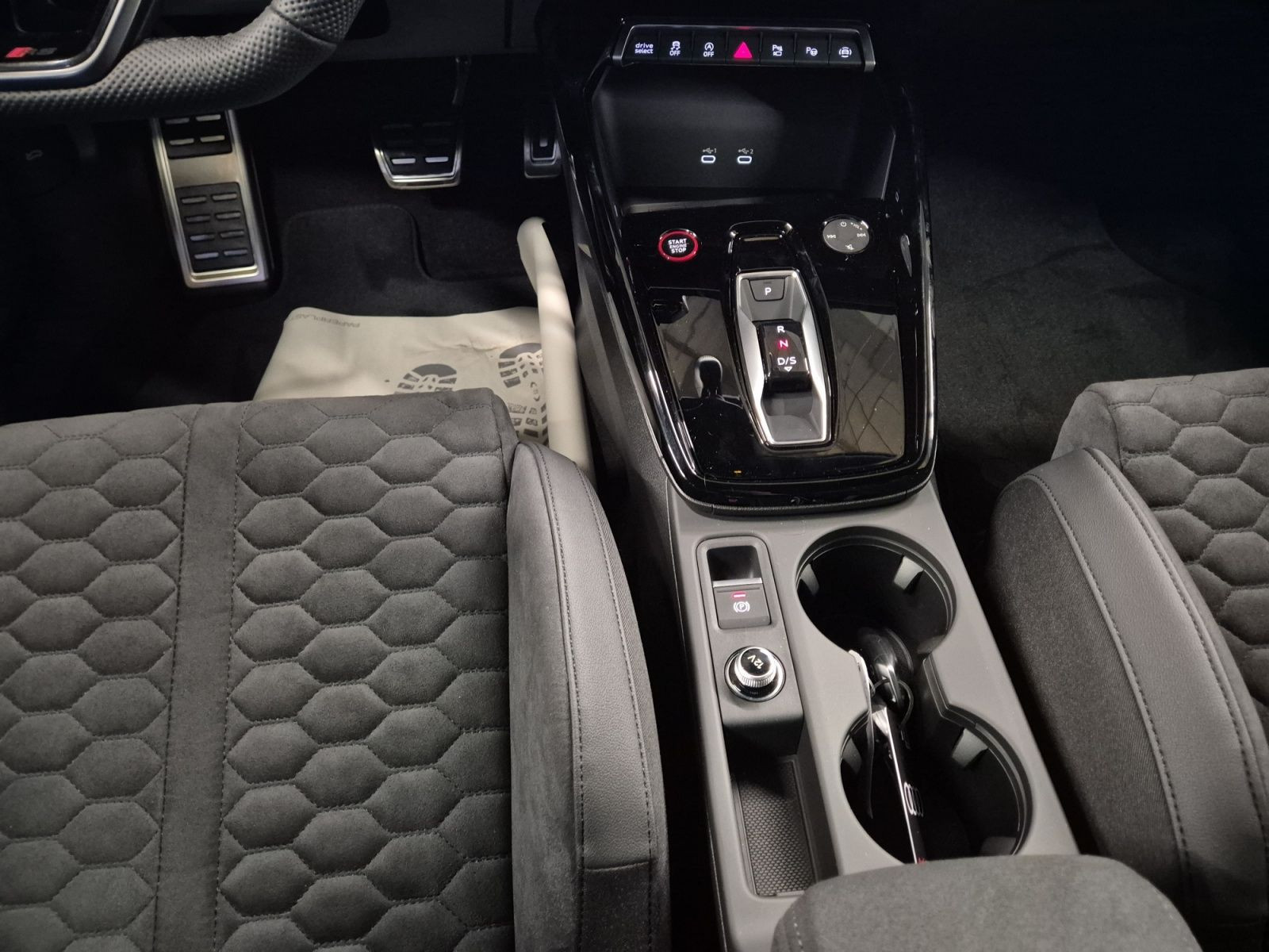 Audi - RS 3 Sportback_12