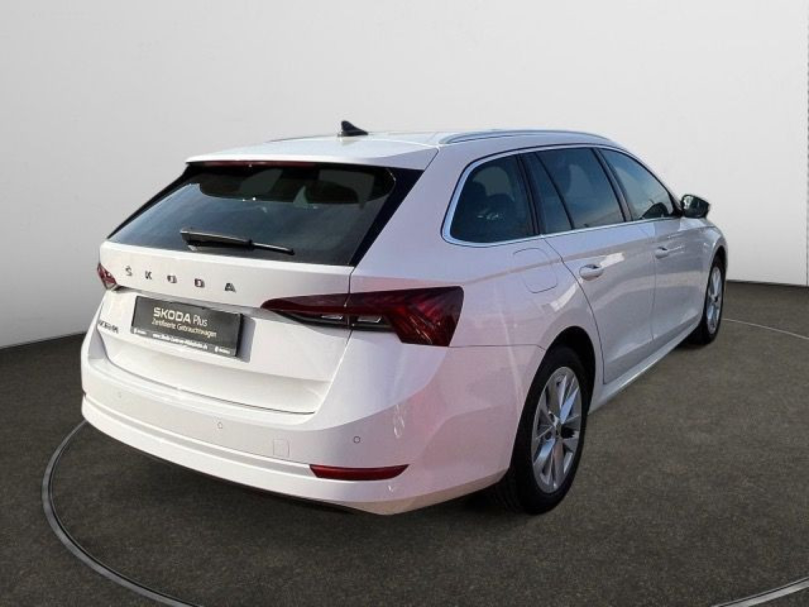 diagonalansicht-hinten-aussen