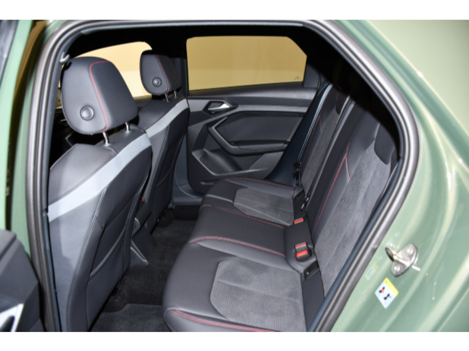 rueckbank-innen rueckbank-innen