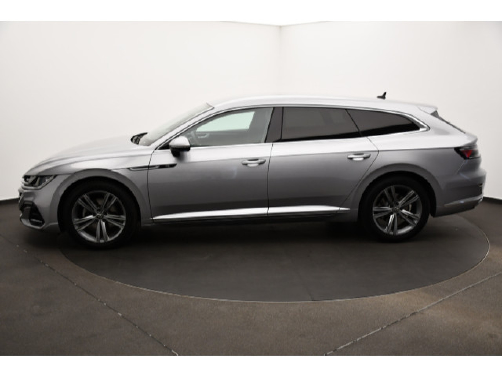Volkswagen - Arteon Shooting Brake_16