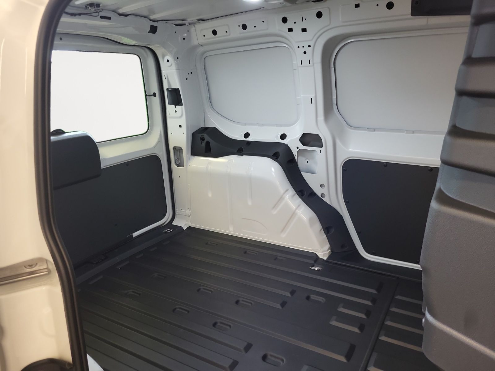 Volkswagen - Caddy_14