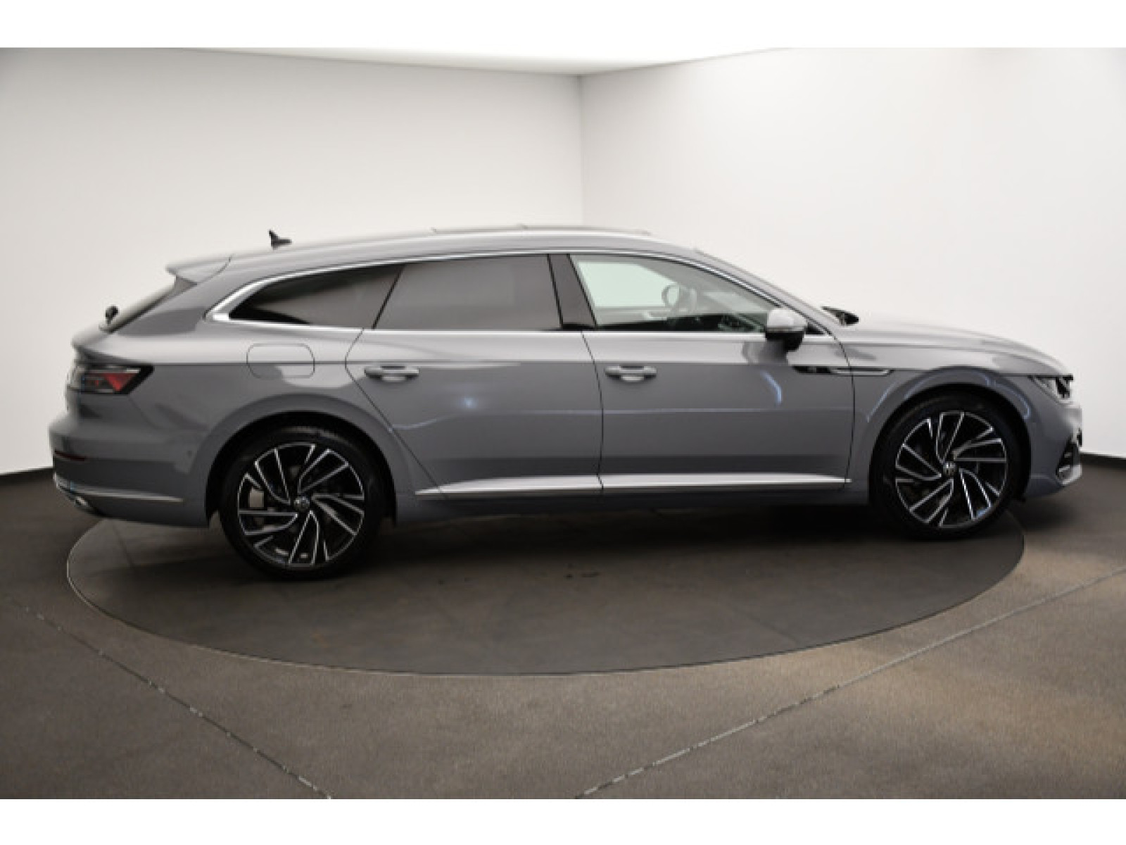 Volkswagen - Arteon Shooting Brake_19