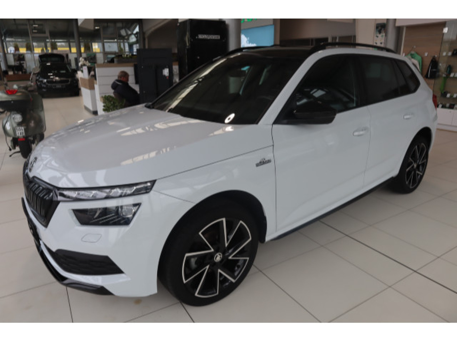 diagonal-frontansicht-aussen