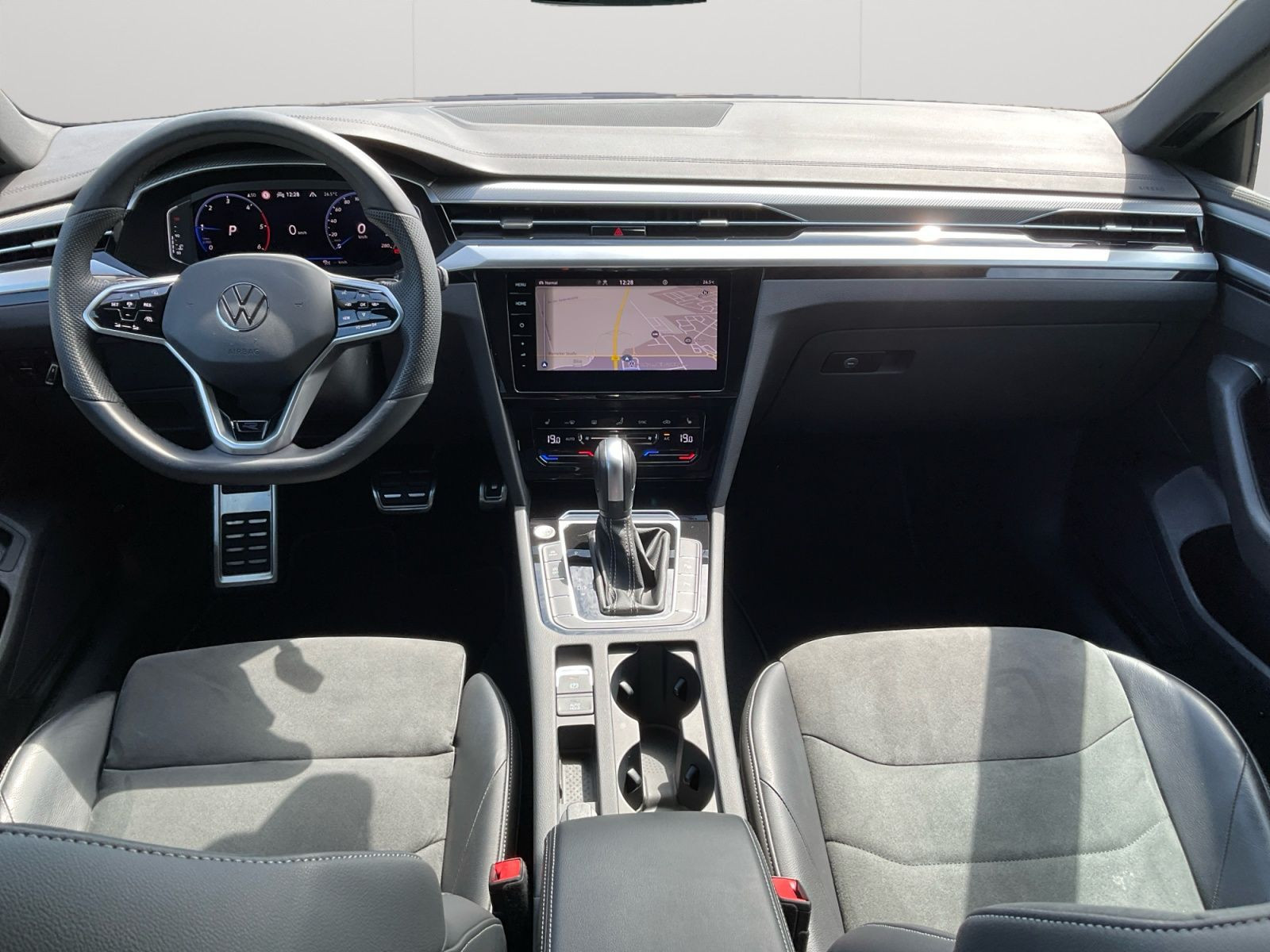 Volkswagen - Arteon_10