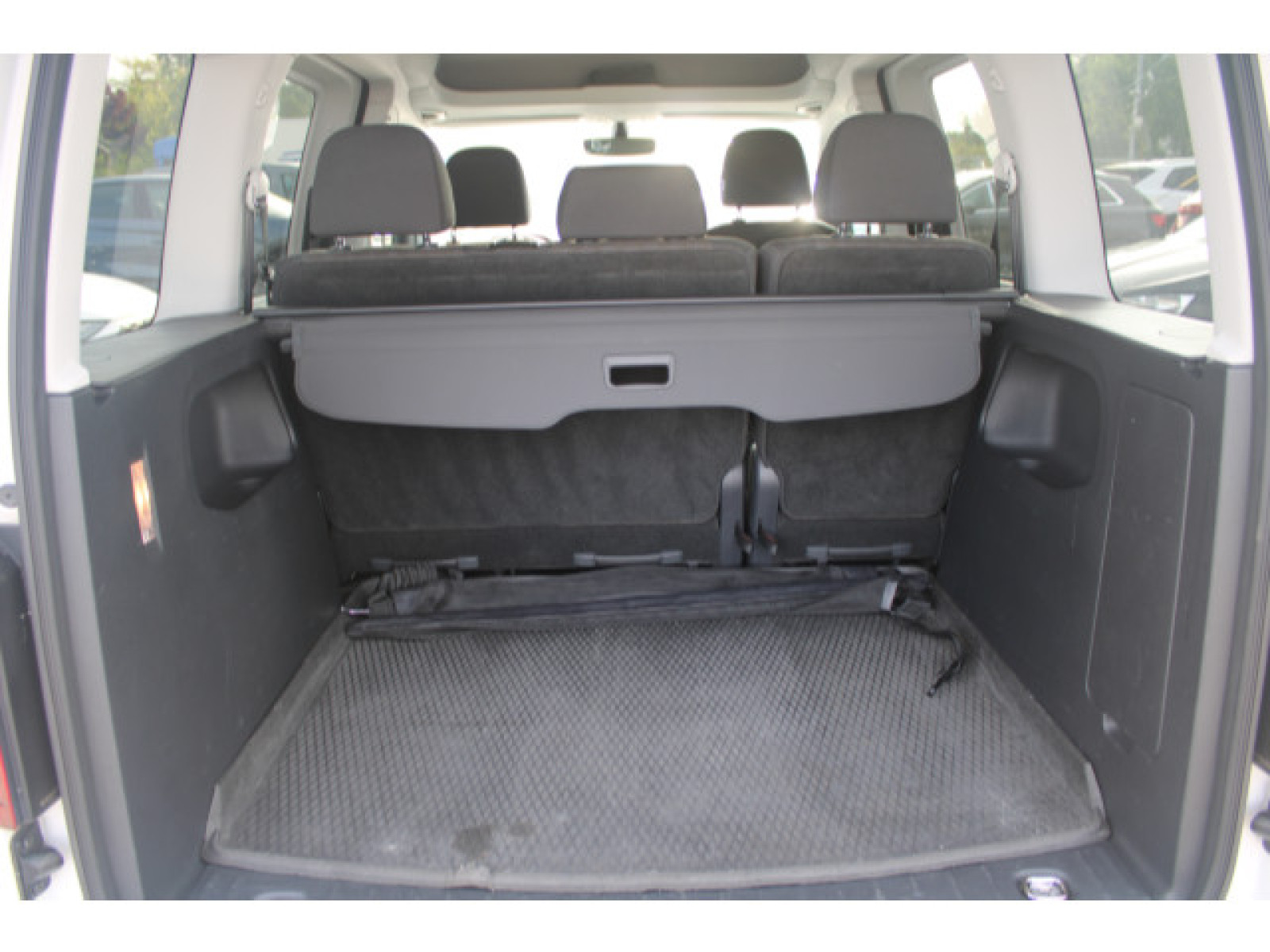 Volkswagen - Caddy_6