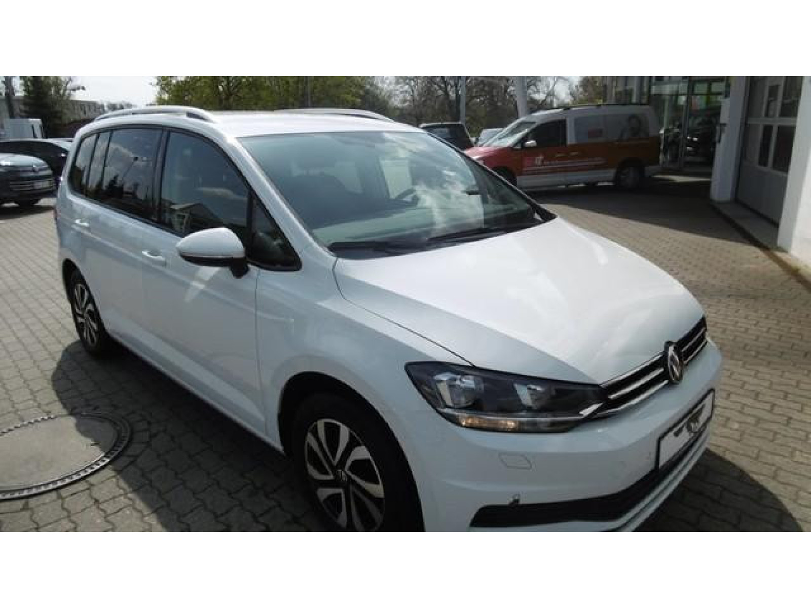 diagonal-frontansicht-aussen